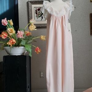 Vintage 1974🆕️🎀LILY OF FRANCE🎀AMAZING LINGERIE